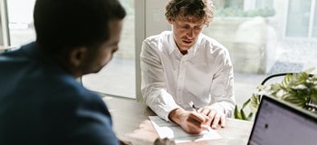 Clause d’exclusivité : définition, conditions et mise en oeuvre