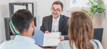 Pourquoi contacter et comment saisir un avocat ?