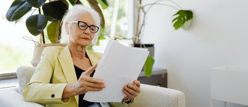 Personne âgée préparant son décès