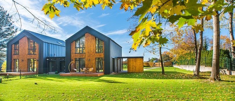 Maisons mitoyennes en bois et métal